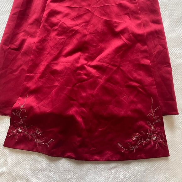 ALFRED ANGELO RED SATIN EMBROIDERED GOWN - Picture 4 of 8